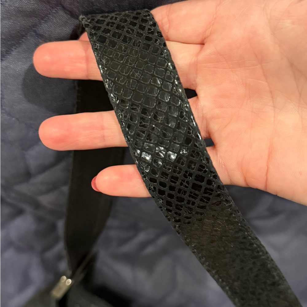 Stuart Weitzman Snake Print Black 90s Y2k Shoulde… - image 4